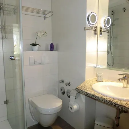 Neptun Im Immenbarg * Rostock