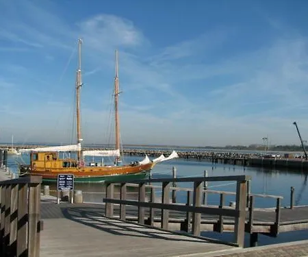 Neptun Im Immenbarg * Rostock